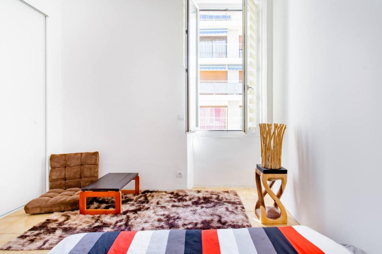 Room Rental In Apartment In Marseille Eksteriør bilde
